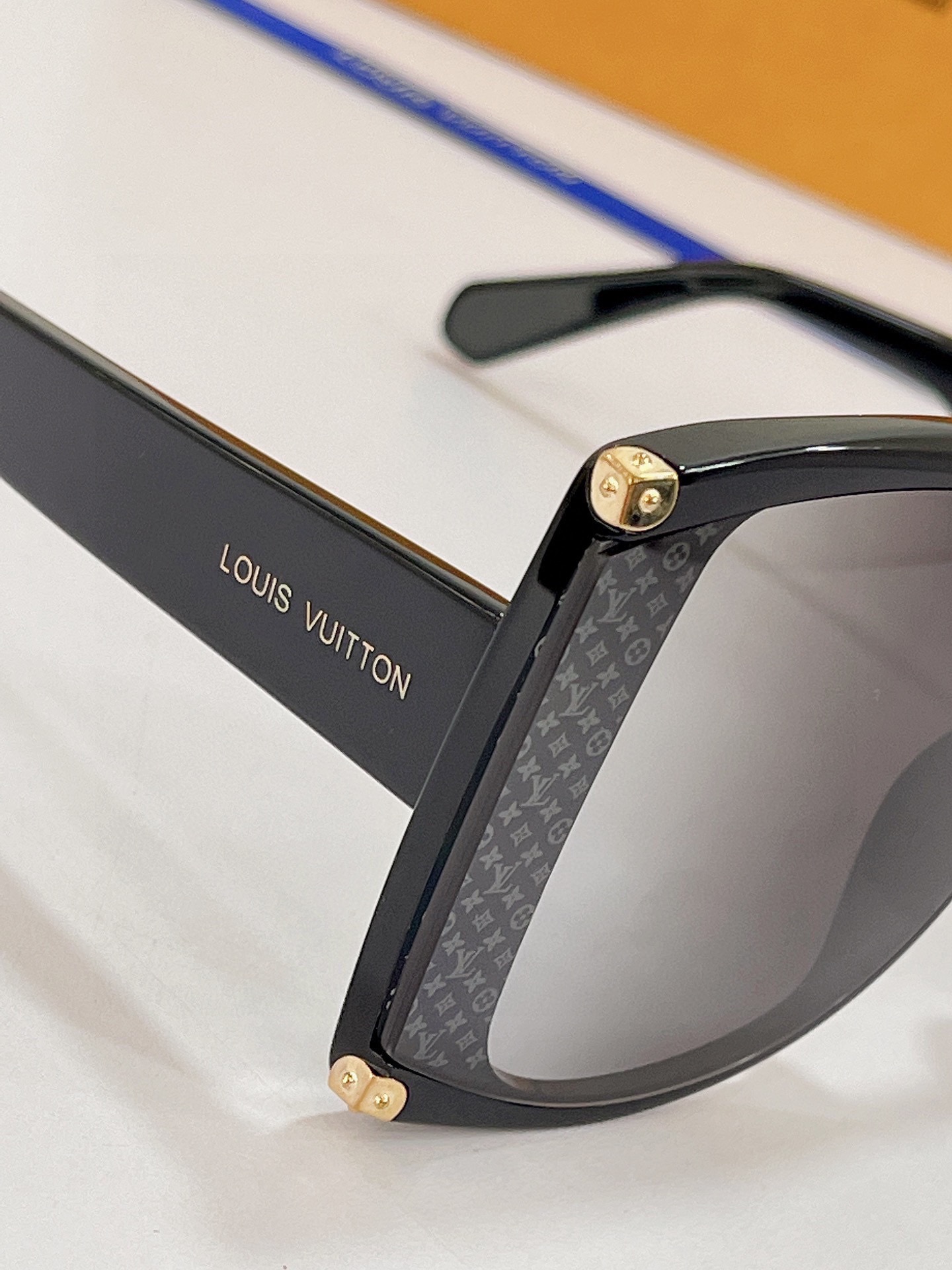 LOUIS VUITTON Acetate Nylon In The Mood For Love Sunglasses Z1294E Black |  FASHIONPHILE