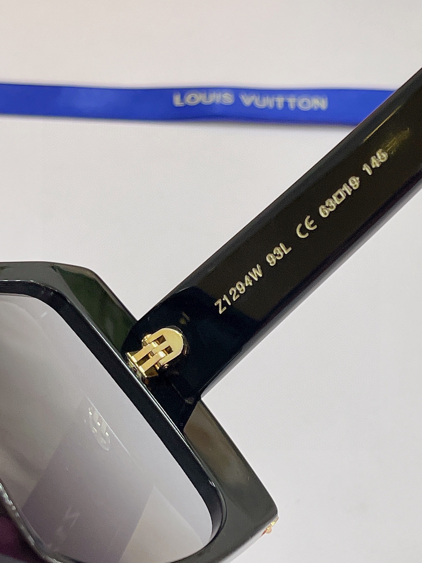 Louis Vuitton MONOGRAM The lv pilot anti-blue light glasses (Z1634U)