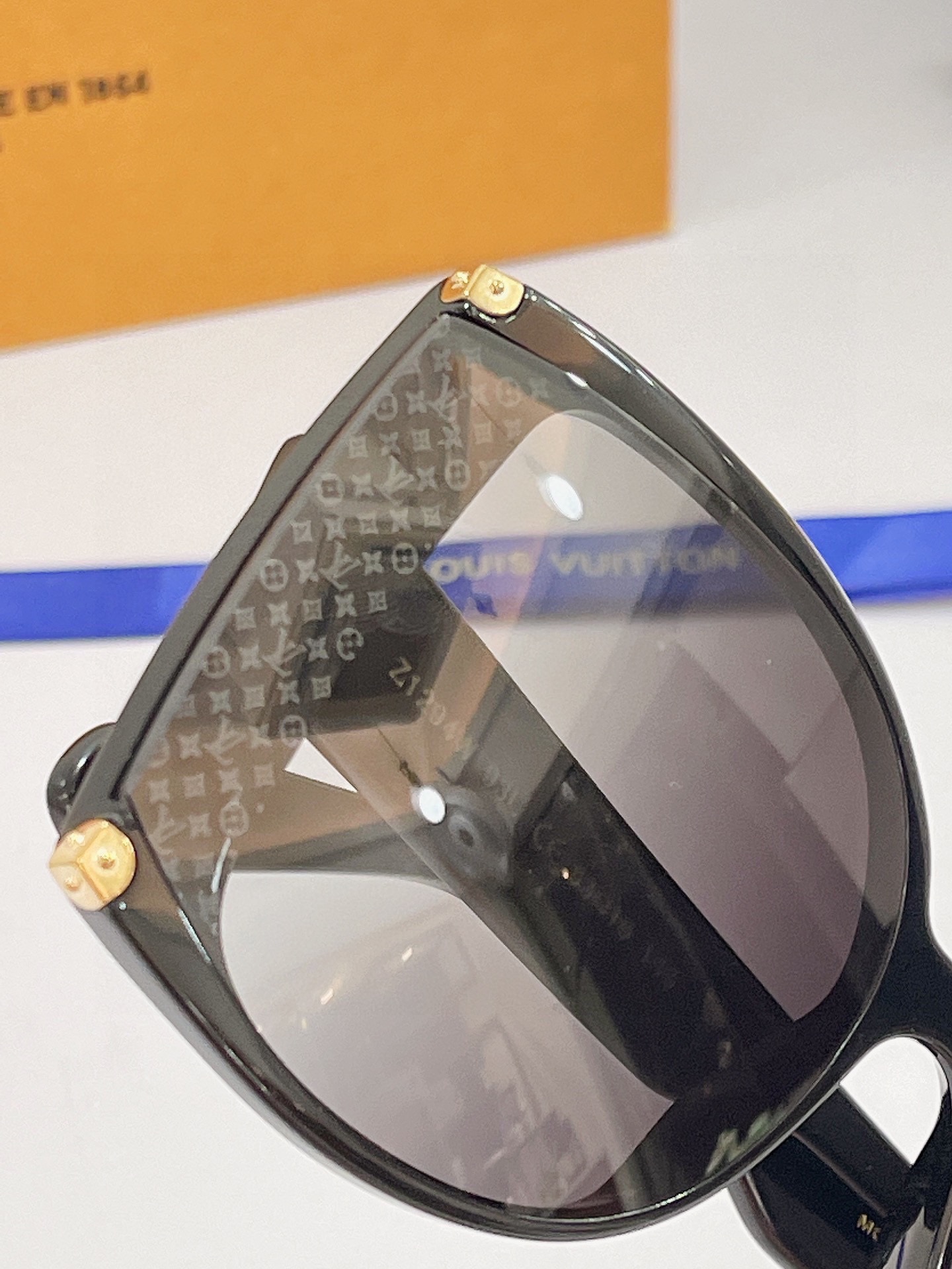 Louis Vuitton 'In The Mood For Love' Sunglasses – The Luxury Quest