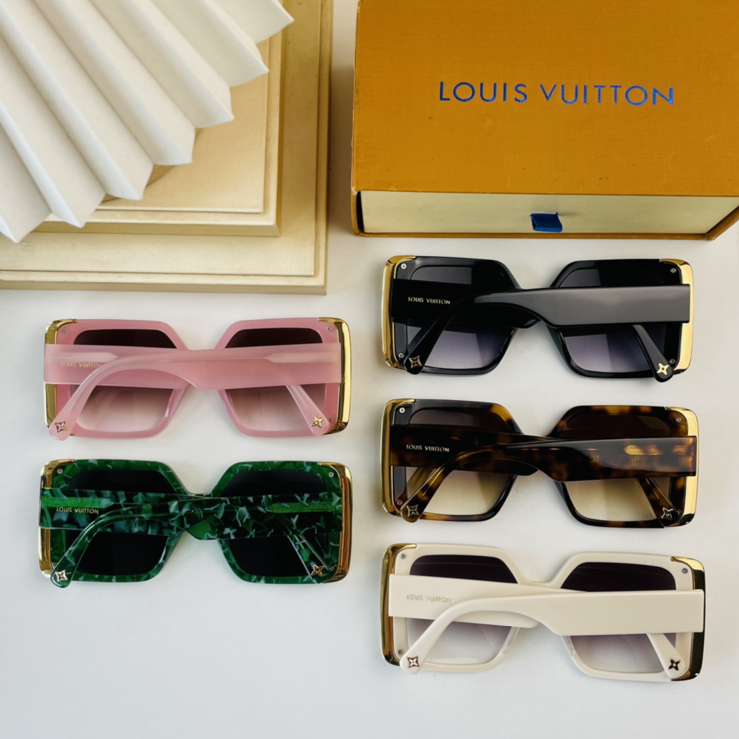 Shop Louis Vuitton Square Sunglasses (Z1652W, Z1664W) by CITYMONOSHOP