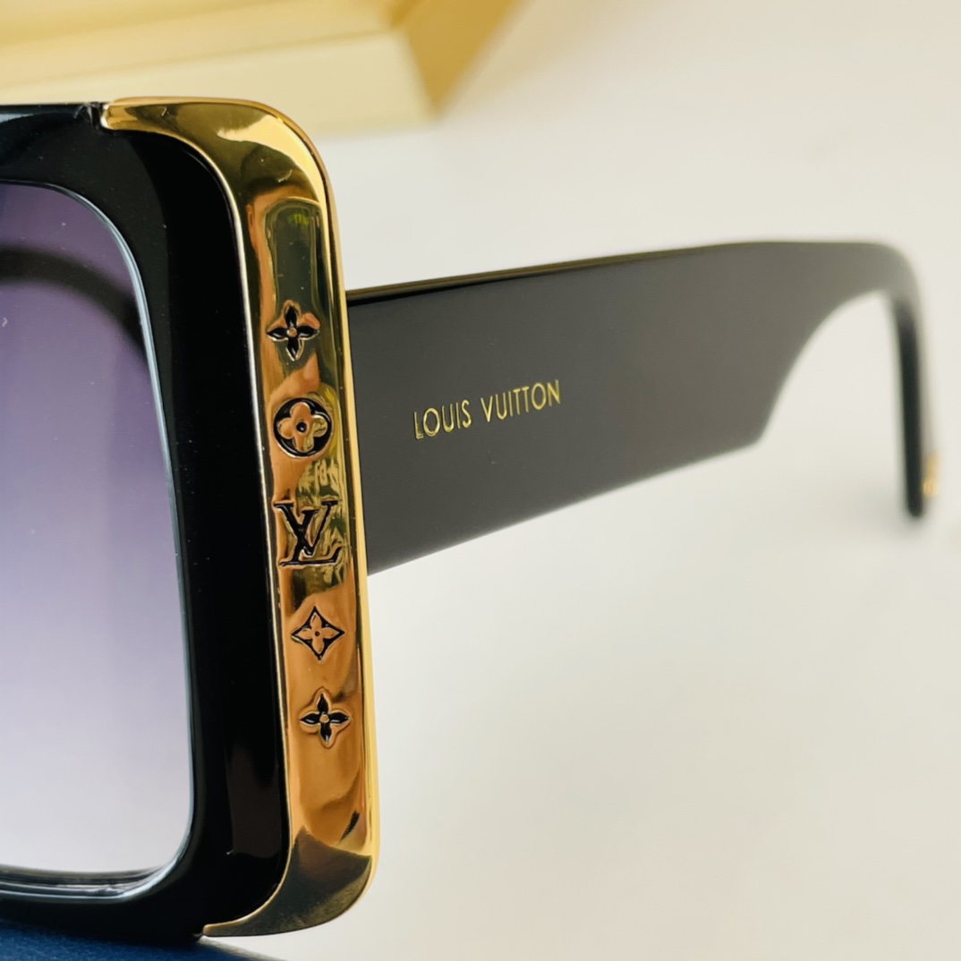 LOUIS VUITTON 2022 Latest Z1664W 93L Moon Square Sunglasses Black Gold  AUTHENTIC