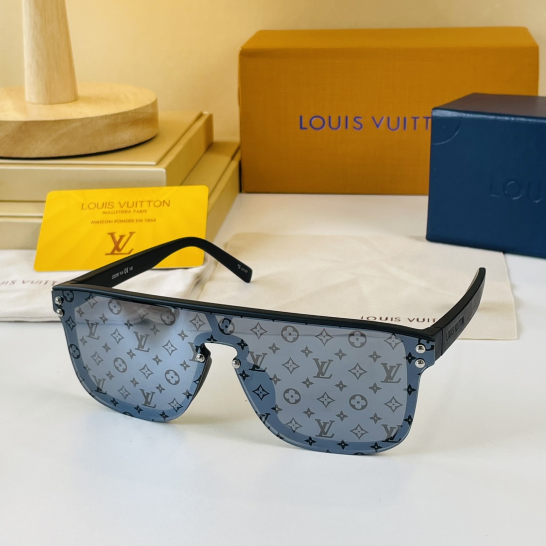 LOUIS VUITTON Acetate LV Waimea Square Sunglasses Z1082W Black