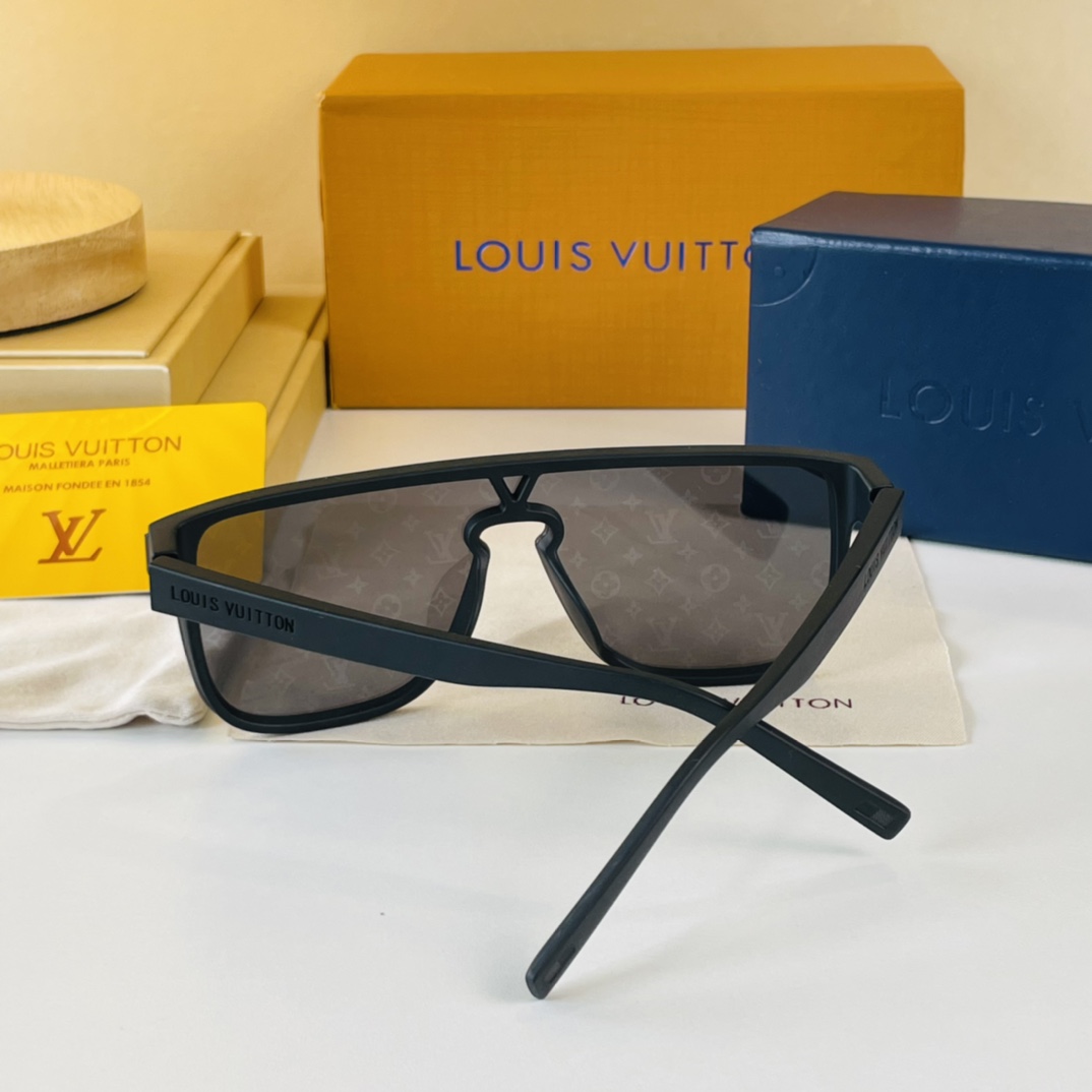 Mens Louis Vuitton LV Waimea Sunglasses Z1082E Black Monogram Logo Shades -  Used